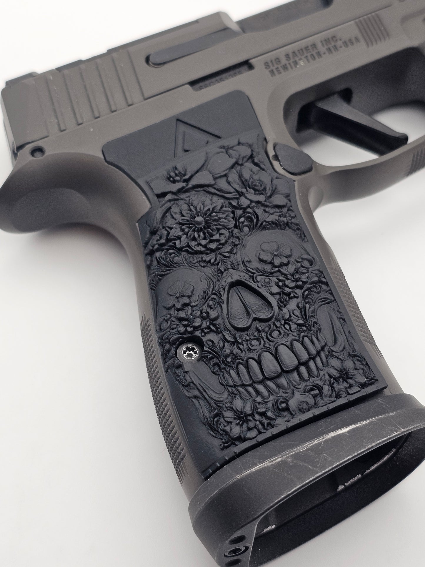 Sig Sauer P365 AXG Legion Grips - Flower Skull