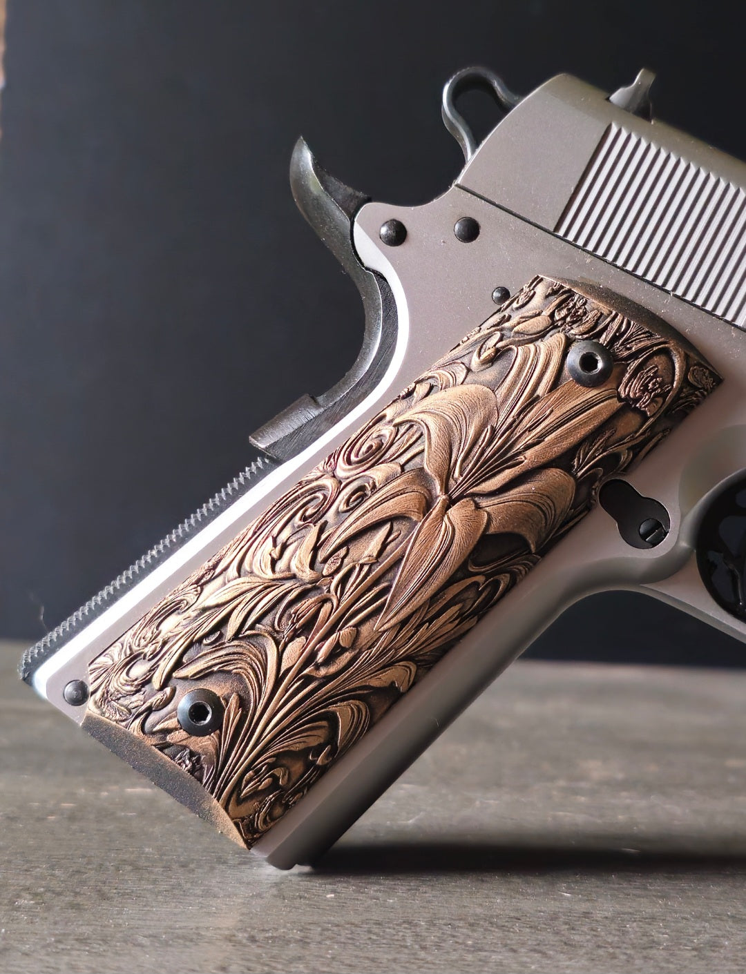 1911 Pistol Grips - Lilly LTD