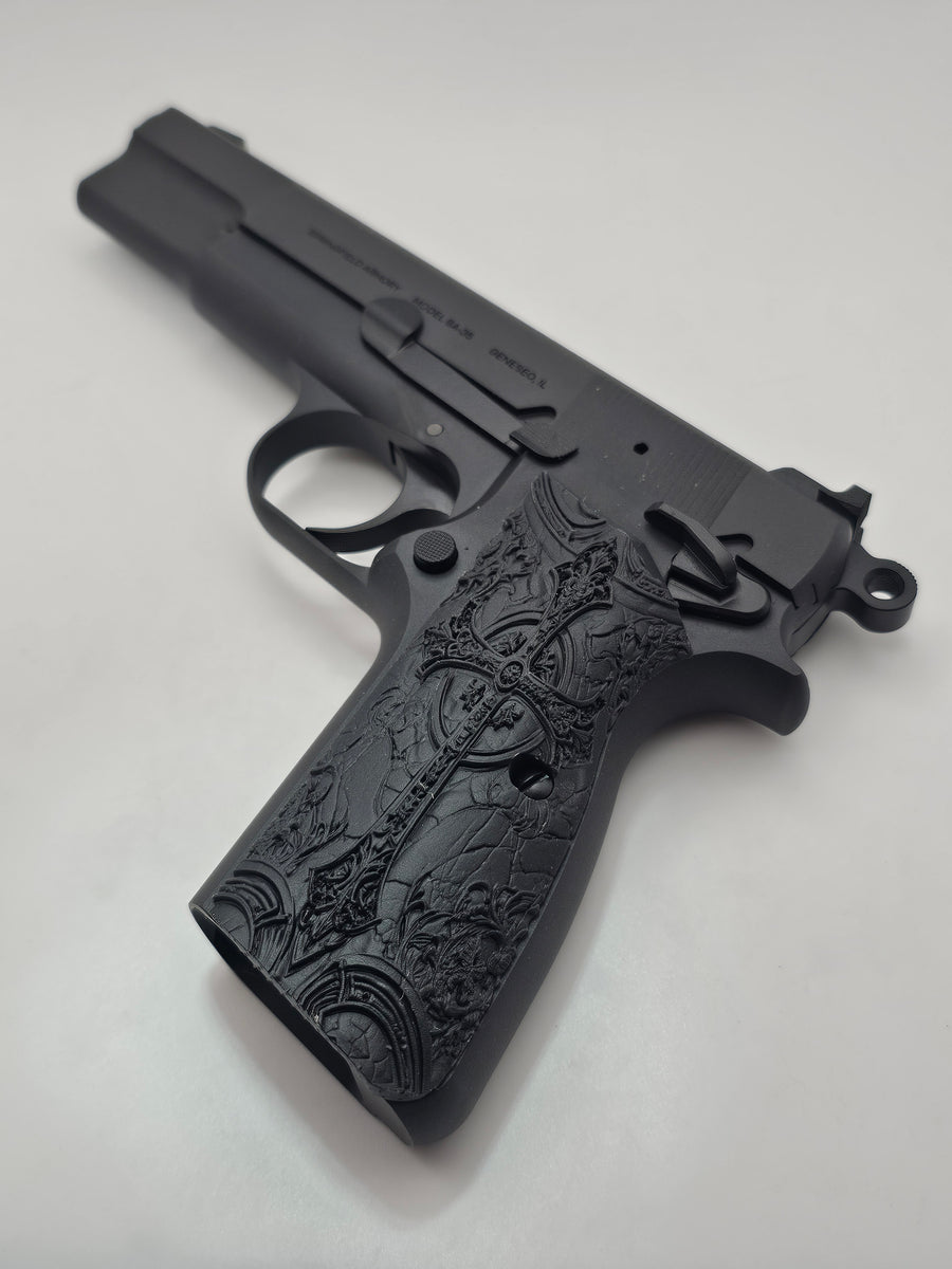 Hi-Power / SA-35 / MC P35 Grips - Lambda