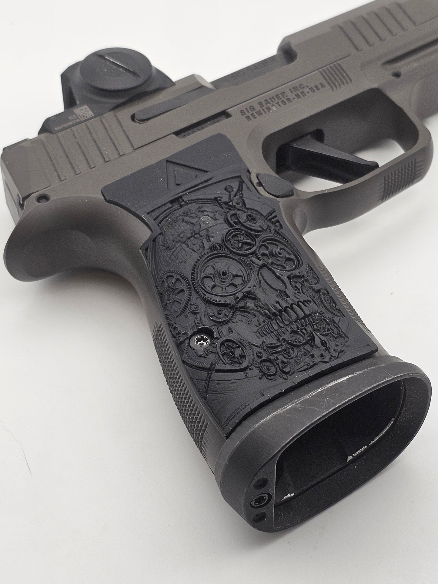Sig Sauer P365 AXG Legion Grips - Skull Gear