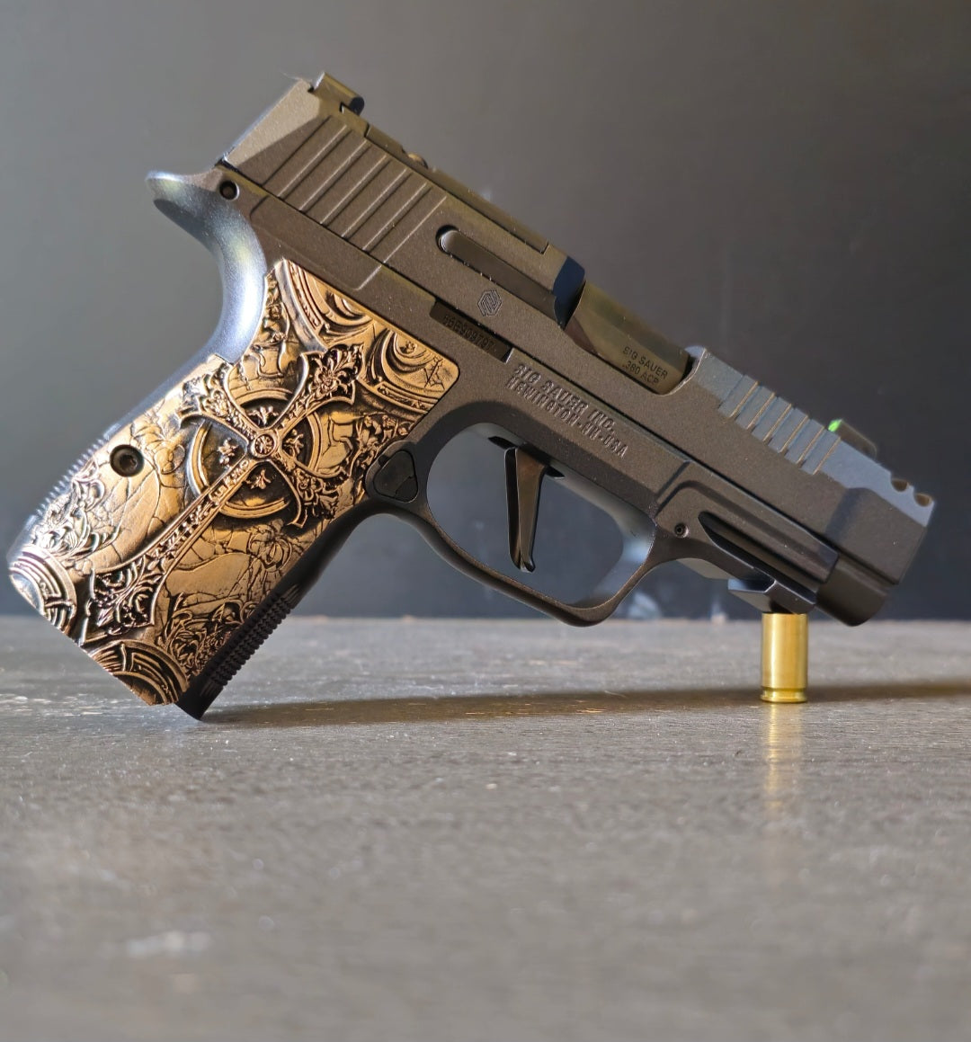 Sig Sauer P365 Luxe Grips - Cross LTD