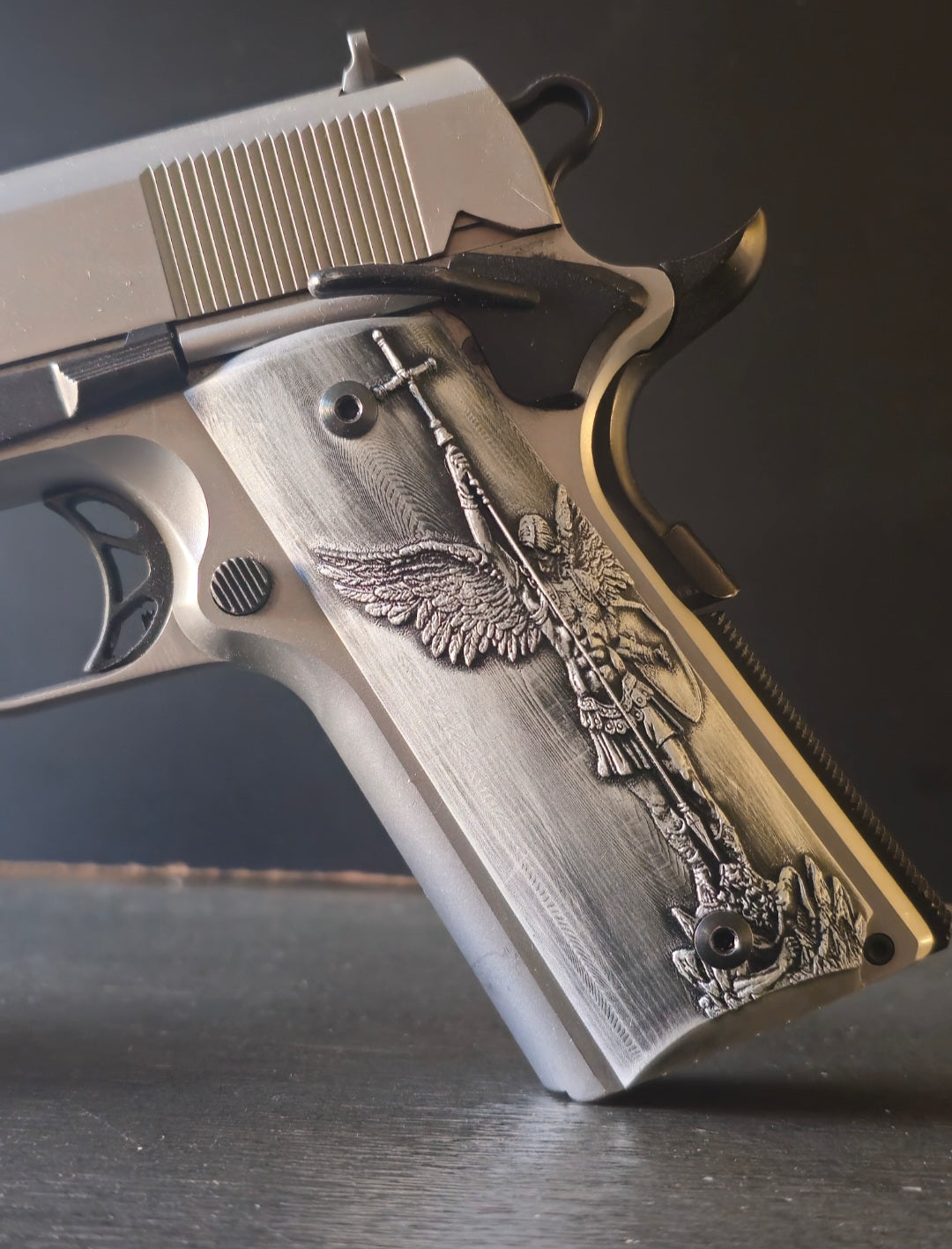 1911 Grips: Hand-Painted Artisan Quality and Design - Lambda