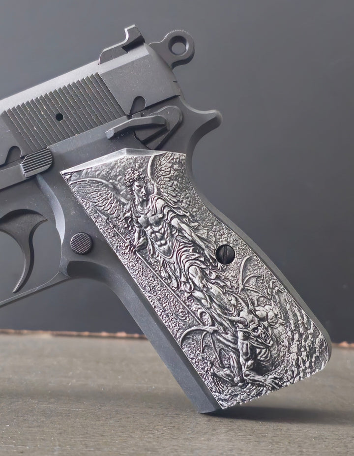 Hi-Power / SA-35 / MC P35 Grips - Lambda