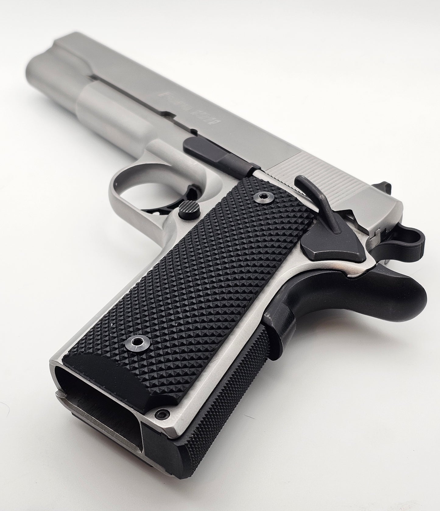 1911 Pistol Grips -  Pyramid
