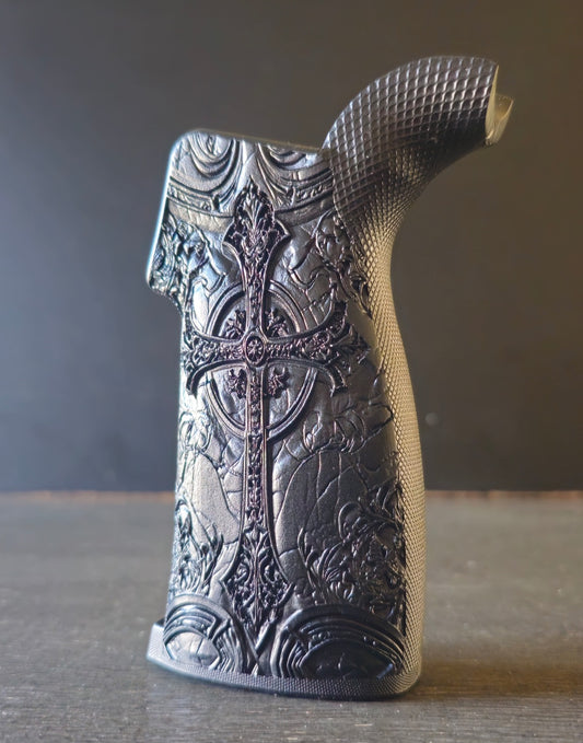 AR Beavertail Grip - Cross