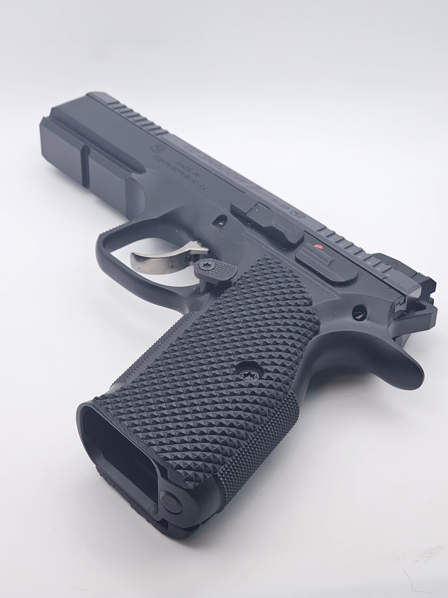 CZ Shadow 2 Pistol Grips - Thicker - Pyramid