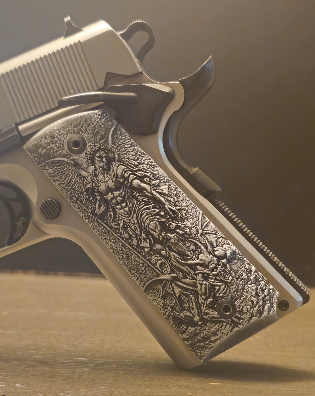 1911 Grips: Hand-Painted Artisan Quality and Design - Lambda