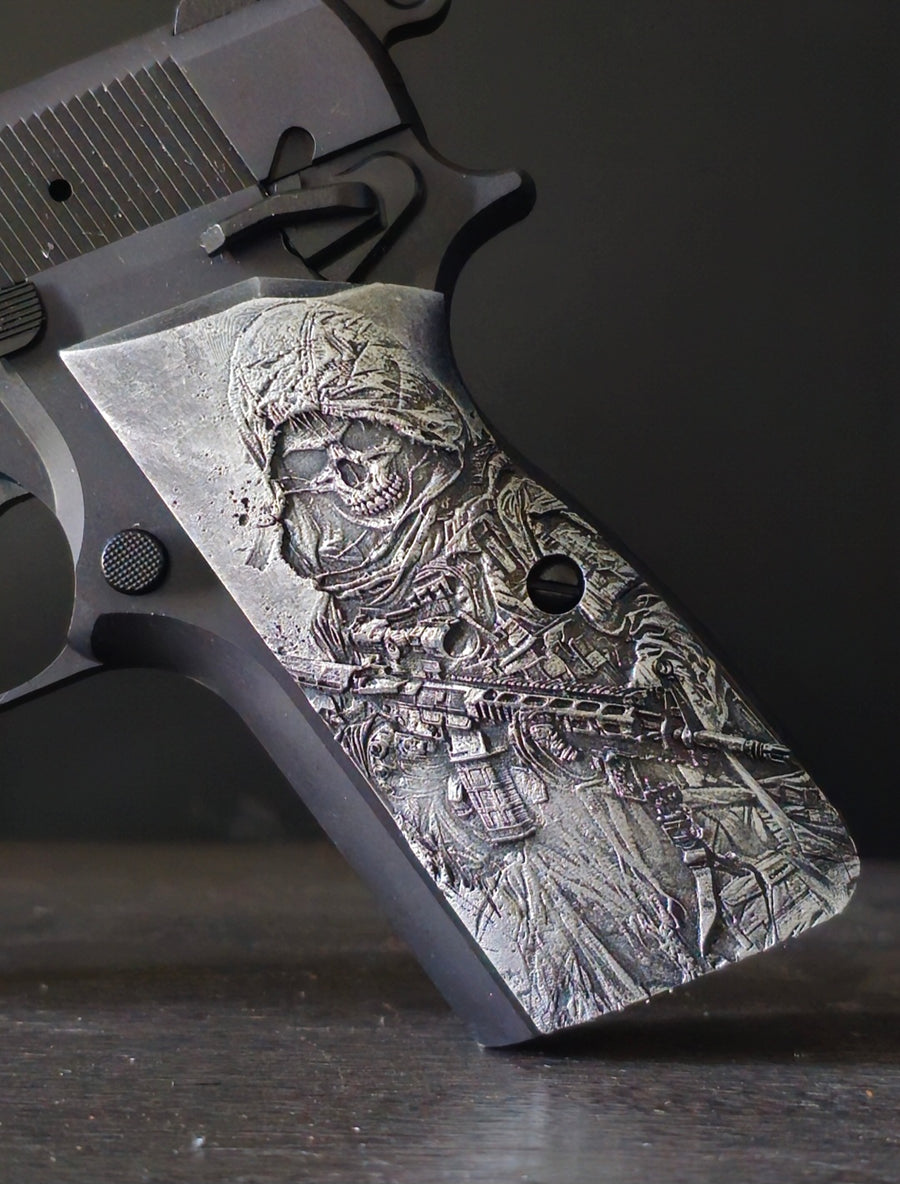 Hi-Power / SA-35 / MC P35 Grips - Lambda